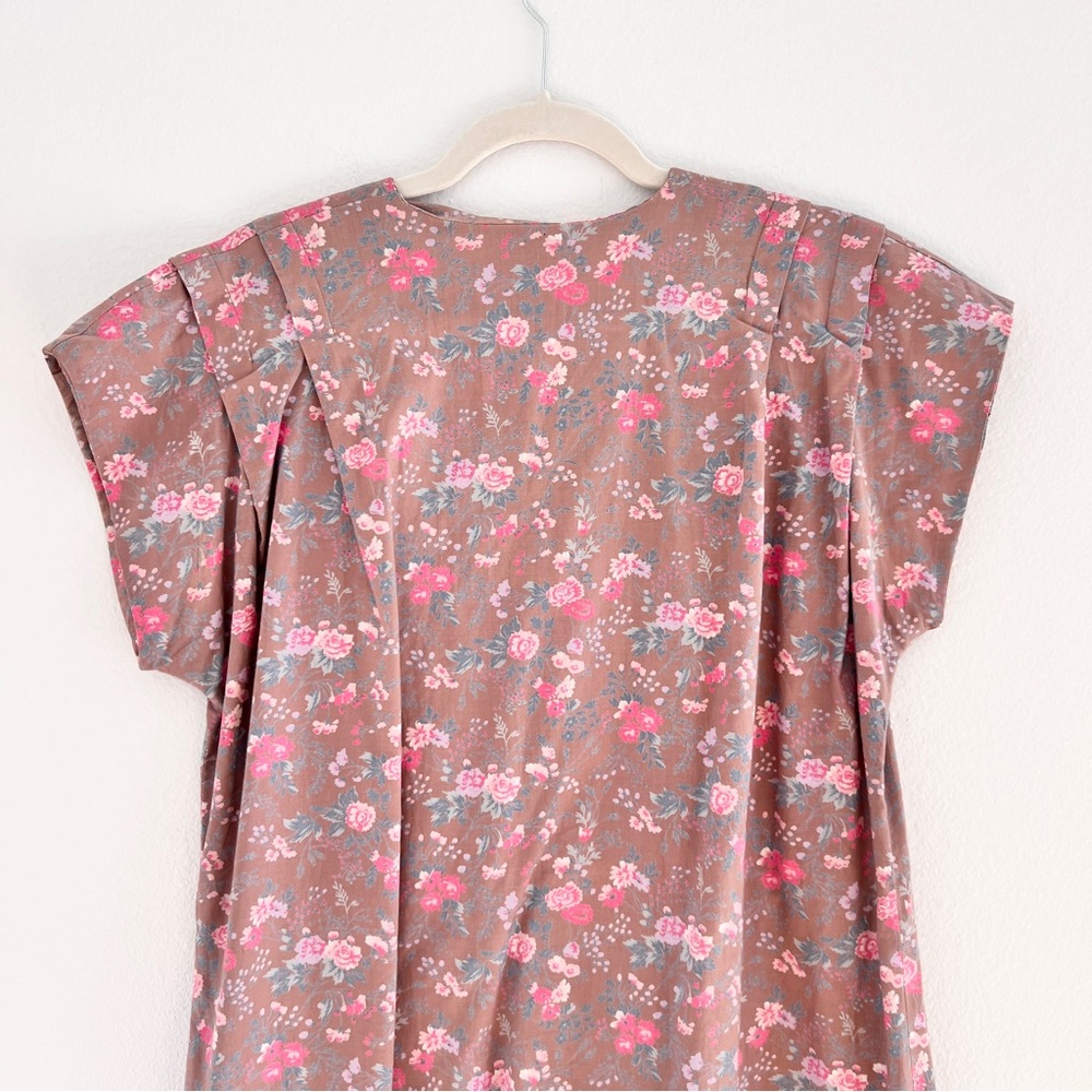 Vintage Short Sleeve A-Line Dress / House Dress - Neutral & Pink Floral Motif - Picture 5 of 5